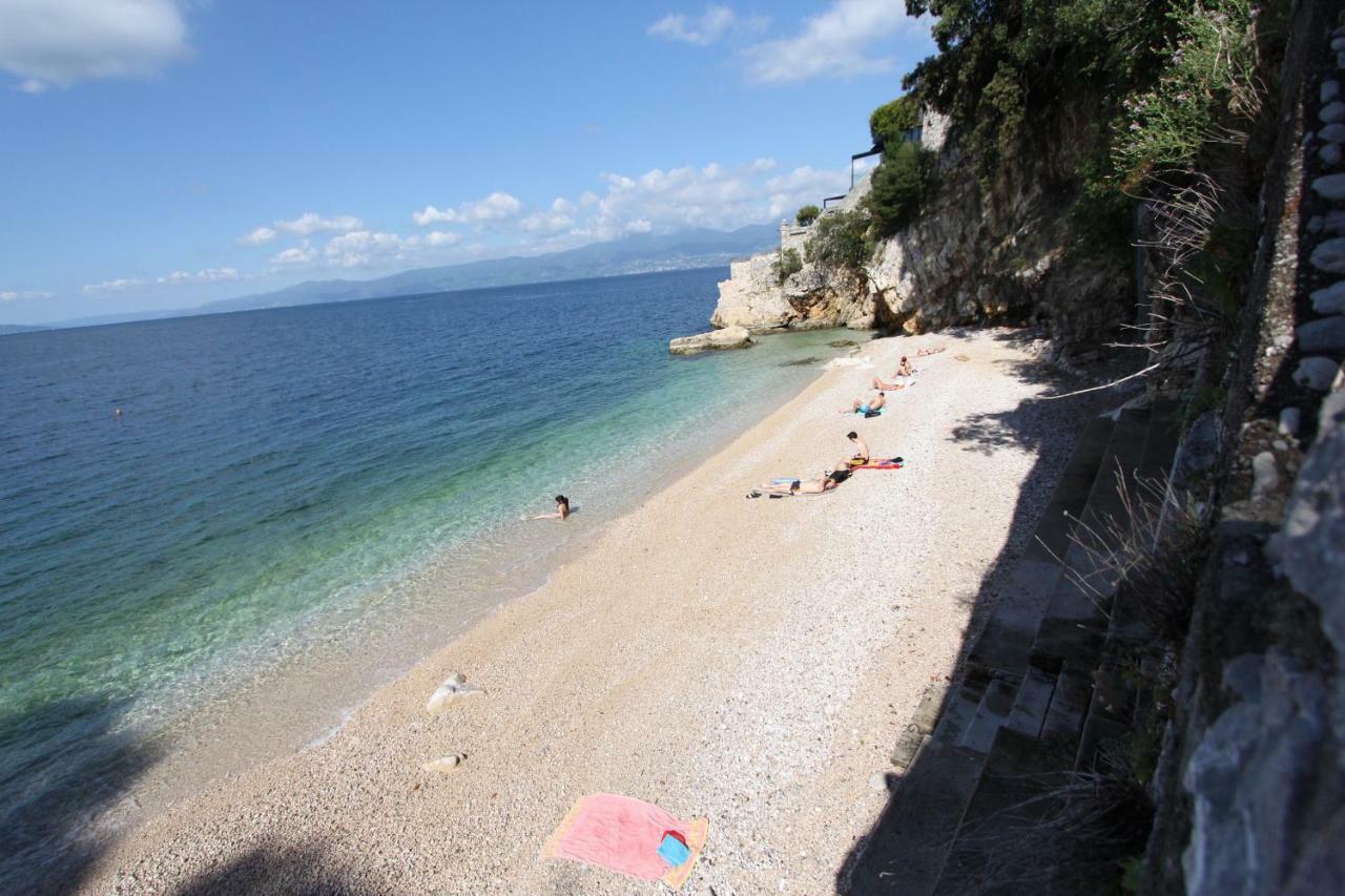 Rijeka With Love Apartment Bagian luar foto