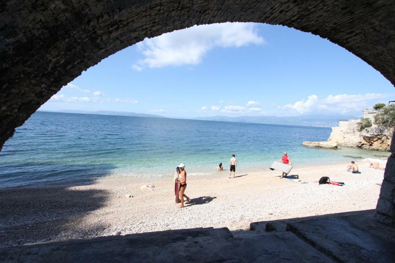 Rijeka With Love Apartment Bagian luar foto