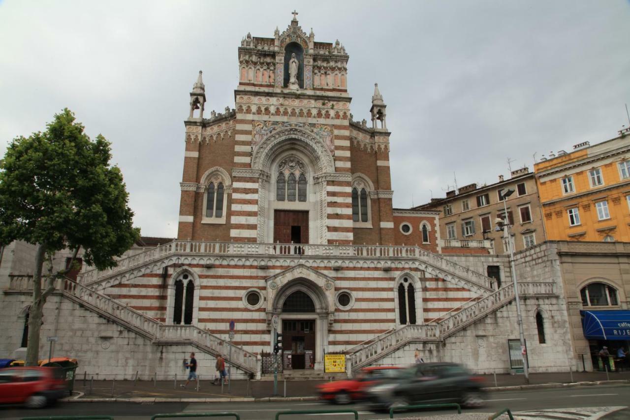 Rijeka With Love Apartment Bagian luar foto